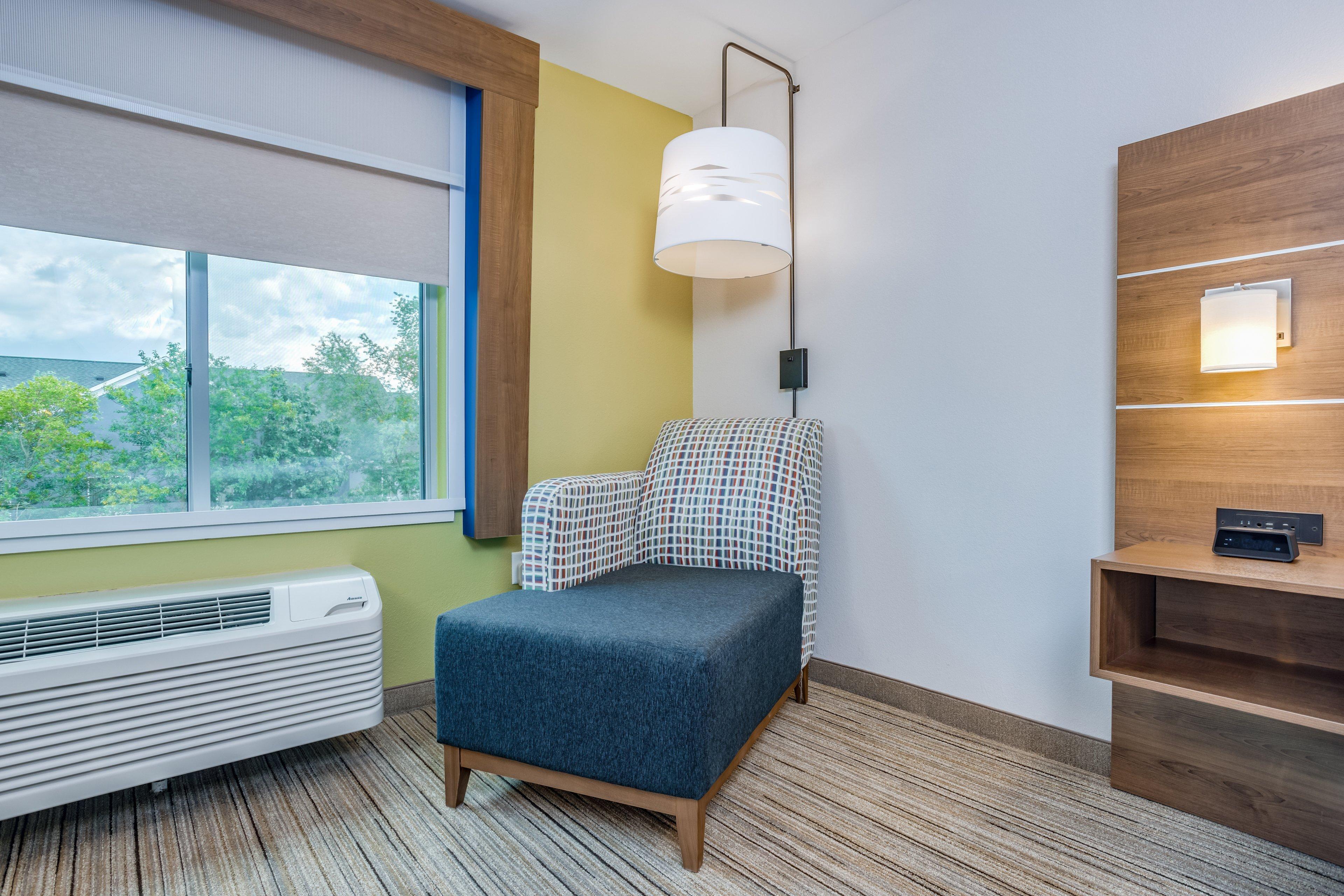 Holiday Inn Express & Suites - Elkhart North By Ihg Екстериор снимка