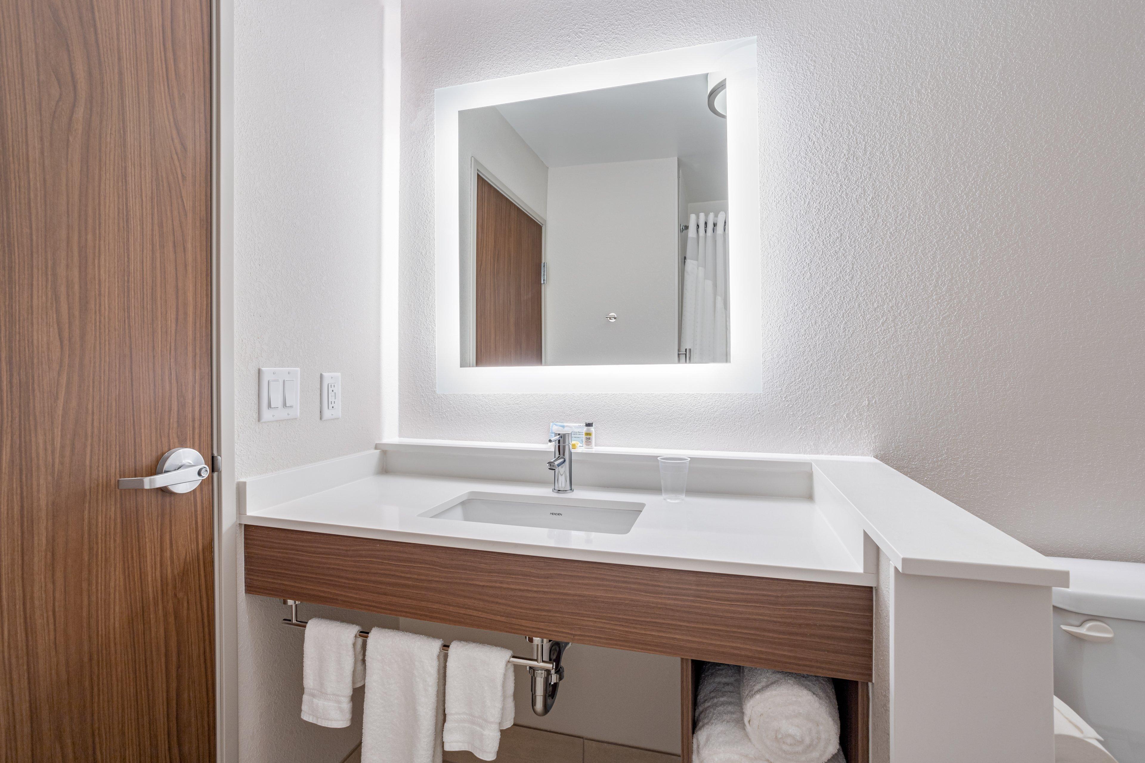 Holiday Inn Express & Suites - Elkhart North By Ihg Екстериор снимка