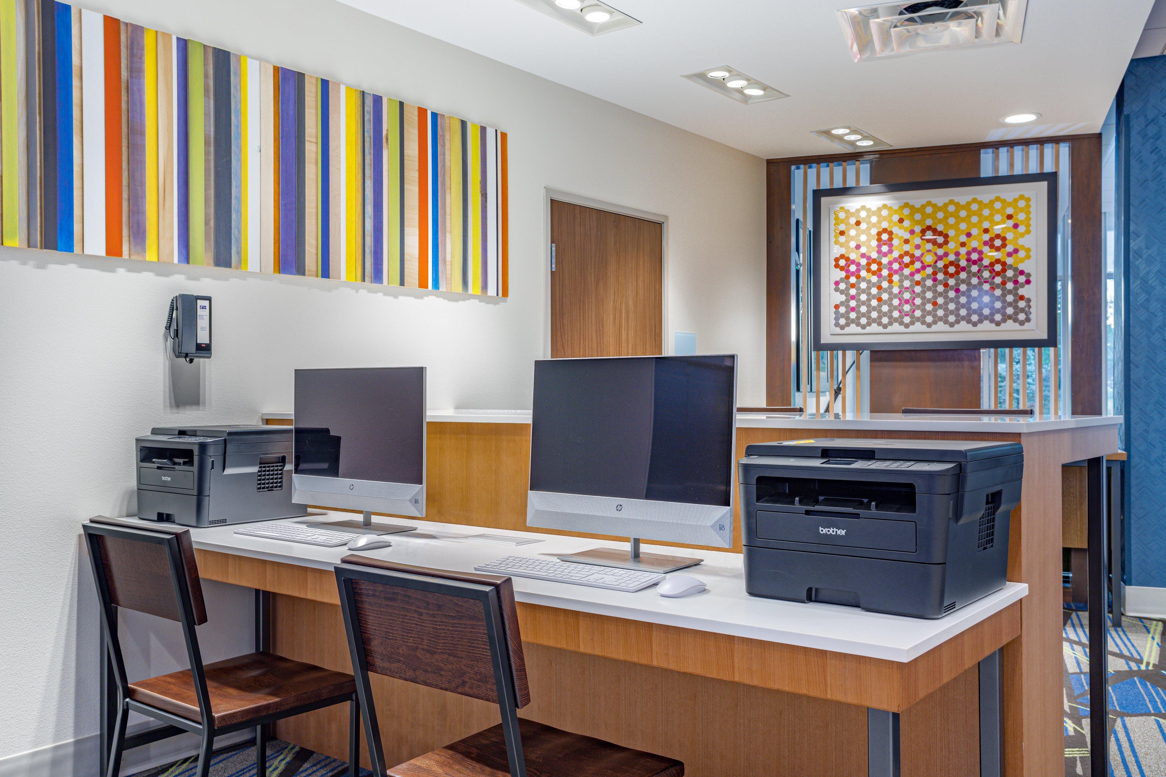 Holiday Inn Express & Suites - Elkhart North By Ihg Екстериор снимка