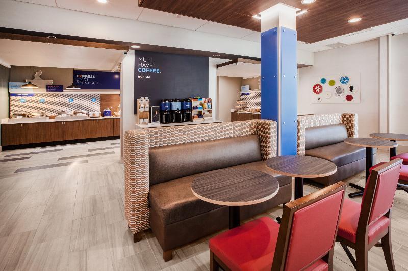 Holiday Inn Express & Suites - Elkhart North By Ihg Екстериор снимка